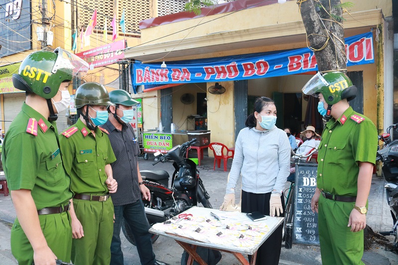 Tuyên truyền lưu động phòng chống tệ nạn cờ bạc dưới hình thức số đề